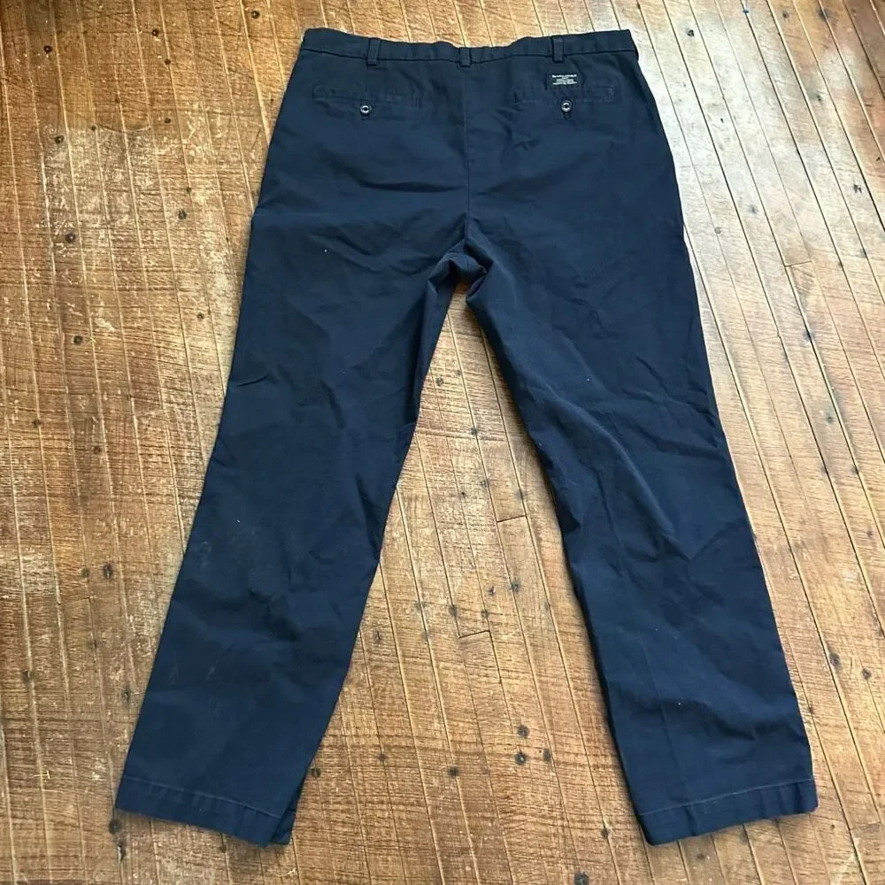Banana Republic business casual Aiden flat front 38 navy chino pants